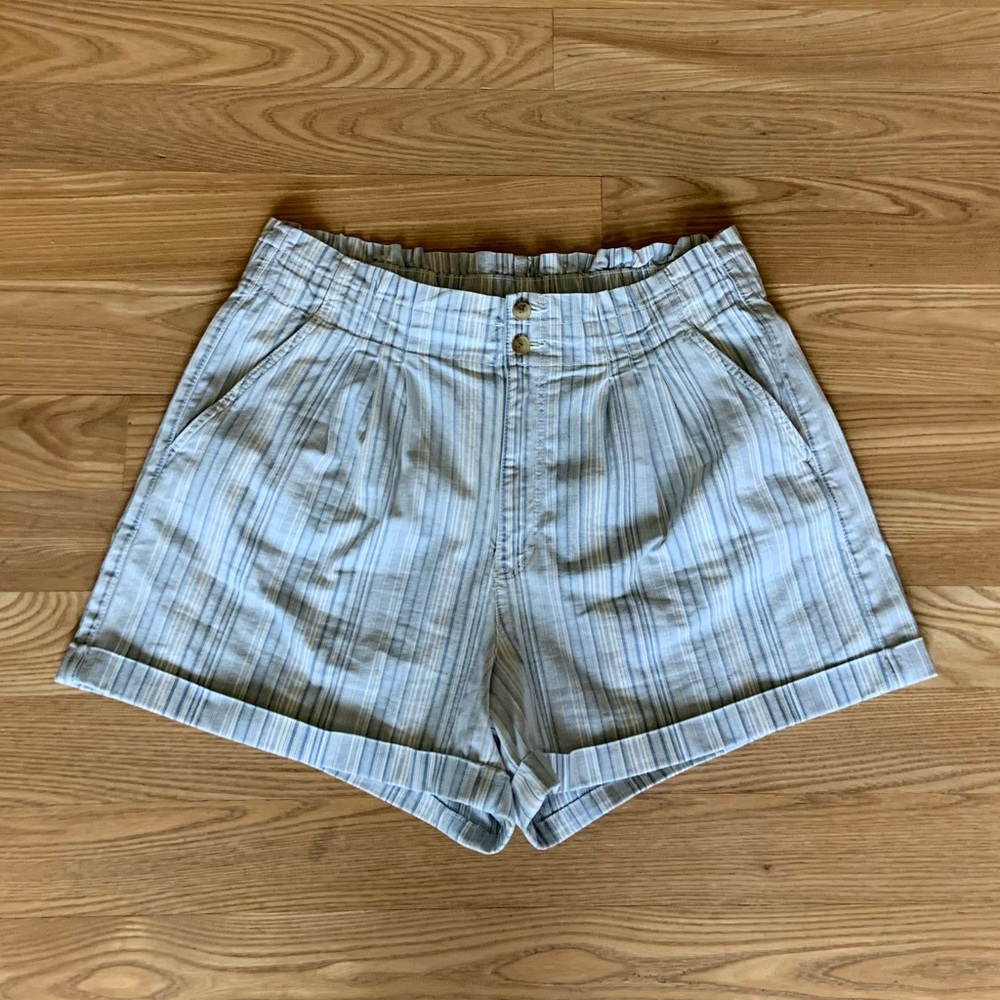 American Eagle striped shorts size 18